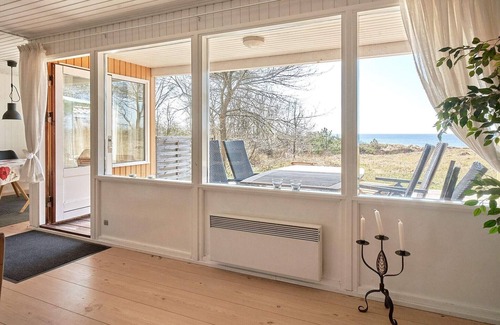 Oster Somarken House | 6 person holiday home in Aakirkeby-By Traum