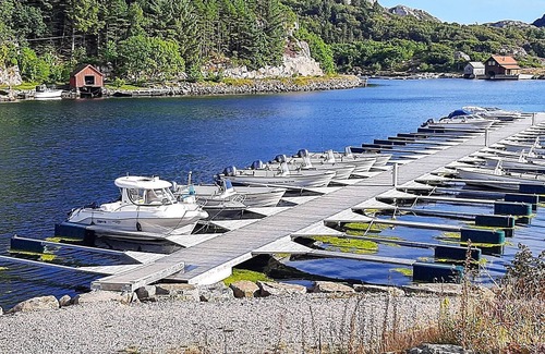 Lyngdal Apartment | 6 person holiday home in lyngdal