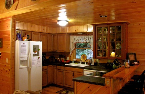 Maggie Valley Cabin | 6 Secluded Acres/Hot Tub/Fire Pit/Wood Fireplace/Pool Table/Hammock/Pets OK