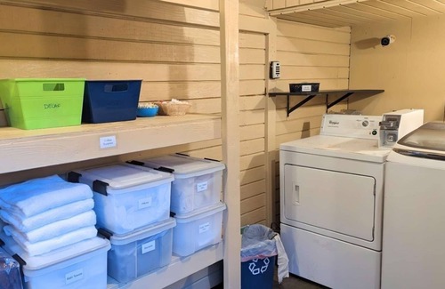 Ocean Shores Villa | 6 Themed Villas - Walk To Beach, Pet Friendly