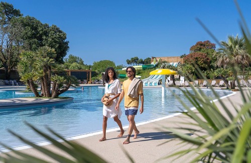 Saint-Palais-sur-Mer House | 600 m de la plage | Piscine Lagon | Mobil-home 4p