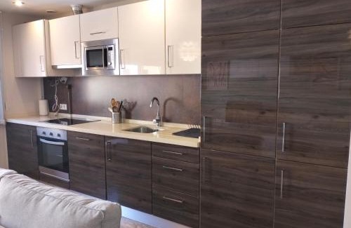 Valdeolleros Apartment | 601 Moderno y Amplio apartamento en Valdeolleros