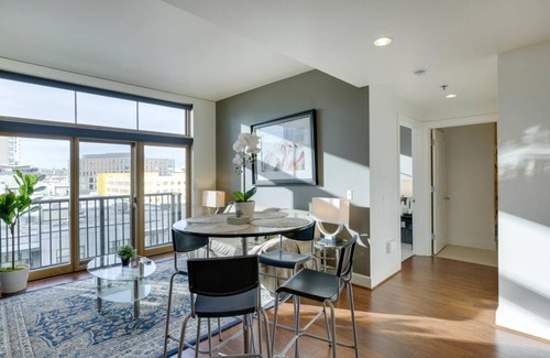 Pearl District Apartment | 647 m² Apartment ∙ 1 bedroom ∙ 4 guests