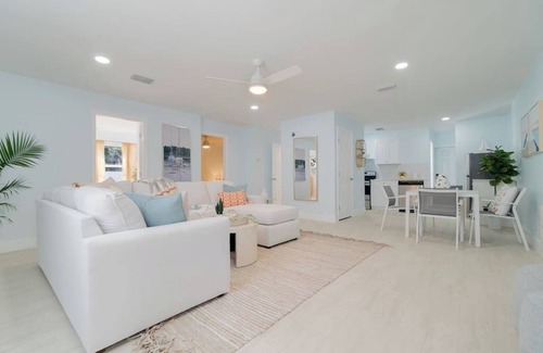 West Palm Beach House | 6bd/4ba - Dtown+POOL+Parking - The Casa