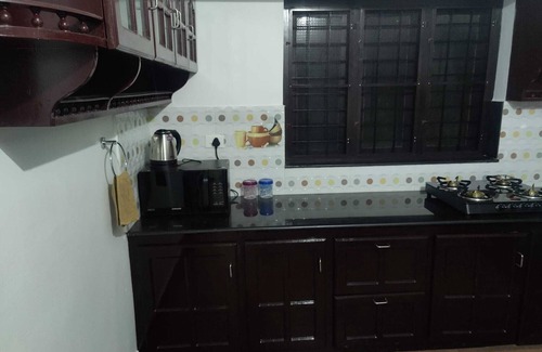 Alappuzha House | 6BR/6BA! Alleppey Evergreen Villa