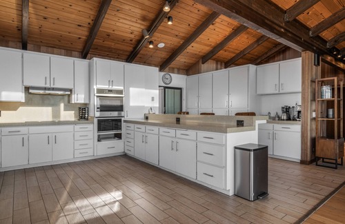Dillon Beach House | 7 Bedroom Oceanfront in Dillon Beach with spa