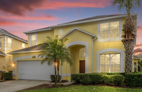 West Kissimmee Villa | 7-bedroom villa just 10 minutes to Walt Disney World® Resort