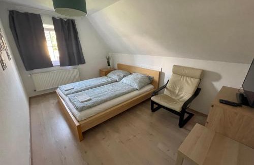 Memmingen House | #7 Doppelzimmer mit Gemeinschaftsbad