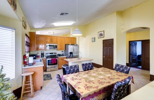 Alhambra House | 7 Mi to Chase Field: Phoenix Home w/Patio!