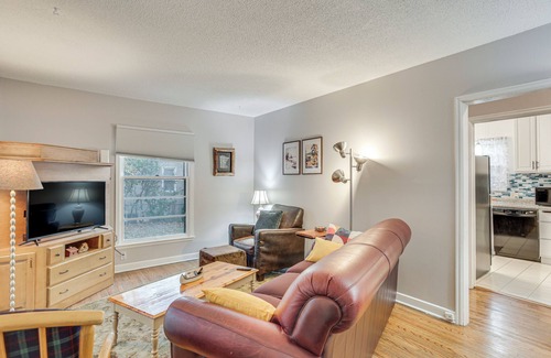 Richfield House | 7 Mi to Downtown Minneapolis: Home w/Fire Pit!