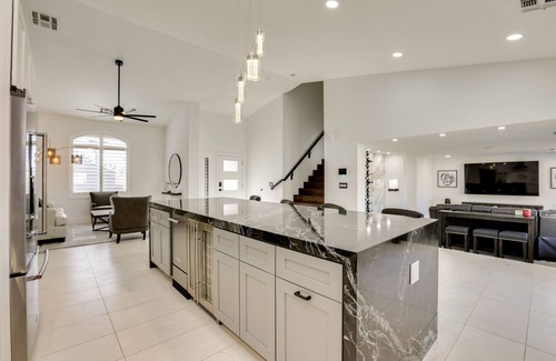 Manistee Ranch HOA House | 7 Mi to State Farm Stadium: Family Home w/Pool