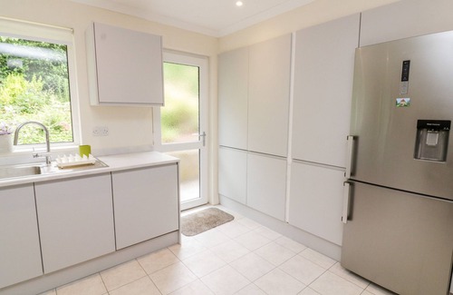Thurlestone House | 7 OLD RECTORY GARDENS, pet friendly, with a garden in Thurlestone