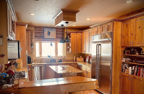 Big Timber House | 7000 sq ft log home located on the Sweet grass Creek