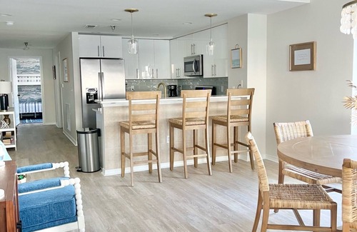 Pensacola Beach Condo | 701 Stunning Gulf/Beach Front Views ~ Book Nov 9th Today! Super HOT Special