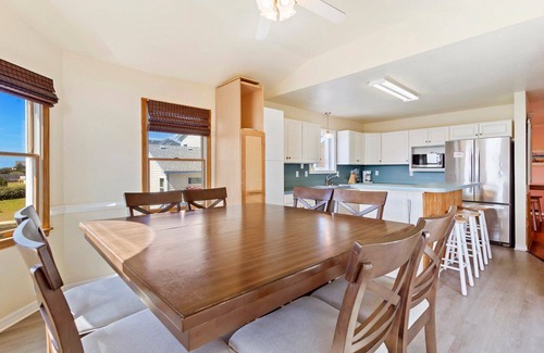 South Nags Head House | 7074 Seashells and Sunsets * 3 Min Walk to Beach