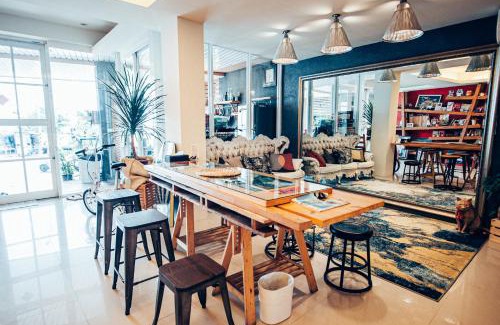 Sail Rock Beach House | 710 House