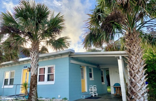 Wilmington Beach House | 72 steps to Beach Access: Comfy Clean Original Beach Bungalow