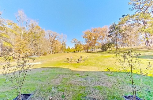 Arp House | 75-acre barn with Ping-Pong, firepit, screened porch, & optional golf cart