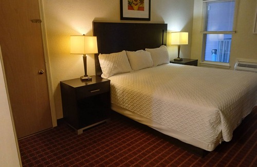 Branson Hotel | 76 Family Inn