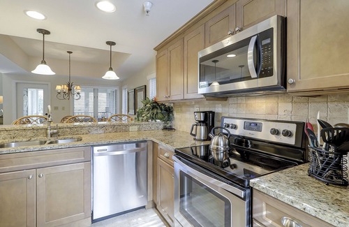 Palmetto Dunes Condo | 7634 Huntington-Canal views, heated pool & spa. Quick walk to Ocean.
