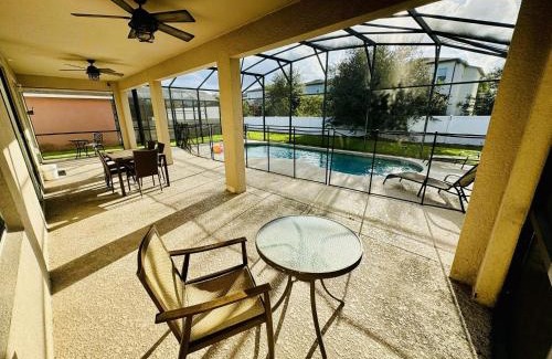 Seasons House | 765 Beautiful Vacation Home With Private Pool, And Much More!