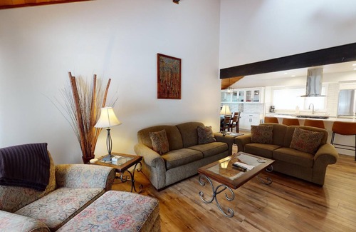 Sunriver Condo | 79 Meadow House | 2 BR/2 BA, Sleeps 4