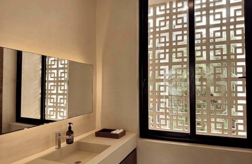 Calderitas Villa | 7BR Beautiful Waterfront Villa - Perfect Getaway