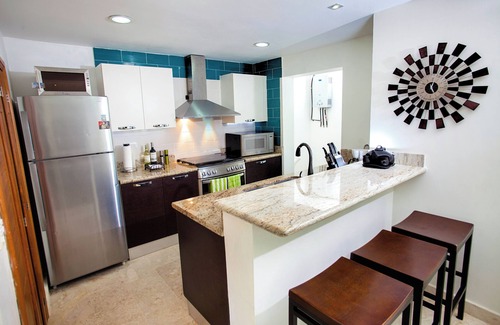El Cortecito Condo | 7BR Spacious Multi-Unit Retreat with Rooftop Plunge Pool - Walk to Beach +Bonus