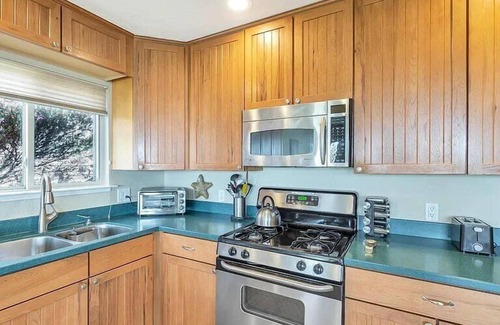Bodega Bay House | 7th Heaven - Enjoy stunning views overlooking the 7th green, and the Ocean!