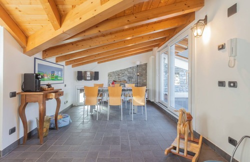 Torno Cottage | 8-bed cottage in charming Torno. Private parking, WiFi and Jacuzzi on Como Lake