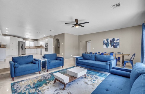 Las Vegas Villa | 8 Bedroom 4, 19 Bds Free Spa Heat, Basketball Hoop