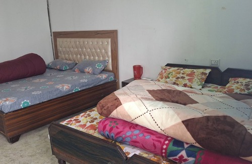 Narainkoti Hotel | 8-bedroom hotel in brilliant Phata Near Helipad Jamu