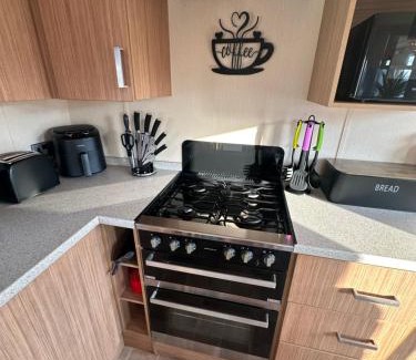 Ingoldmells House | 8 berth Waterside Ingoldmells Santanavan 8 C22