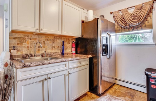 Alden Manor Apartment | 8 Mi to Long Beach: Cozy Apt w/Fenced Yard!