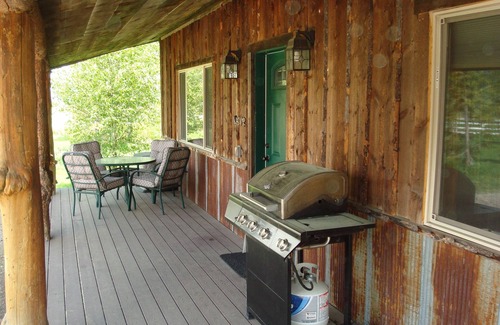 Lazy Acres Cabin | 8 miles from Yellowstone! Large Covered Porch - Gas grill & next to creek.