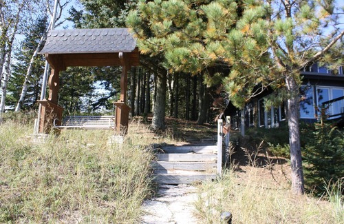 Sturgeon Bay House | 8 Miles Of Sand Beach To Explore ~ Outstanding Sunset Views Over The Lake!