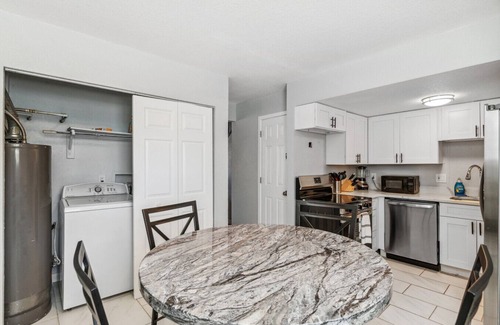 Berkley Apartment | 8 Miles to Denver Zoo