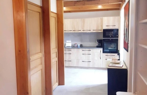 Lanuejouls House | 8-person gîte in the heart of nature with outdoor swimming pool