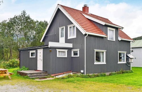 Bindal House | 8 person holiday home in Terråk