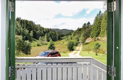 Lyngdal House | 8 person holiday home in Kvås