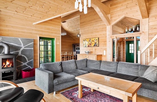 Sirdal House | 8 person holiday home in Tjørhom