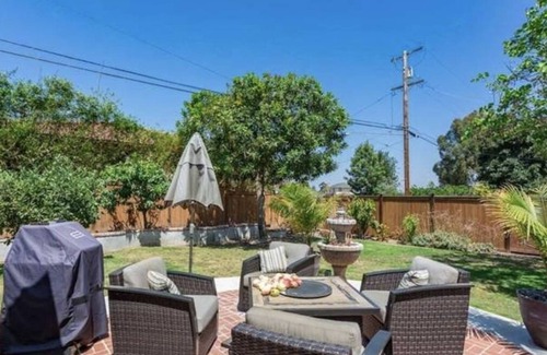 Kensington Cottage | 800 sq ft oasis in kensington