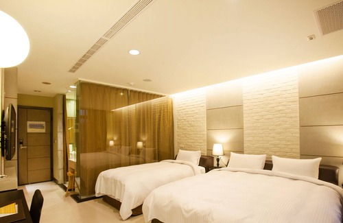 Jinhu Hotel | 823 Tourist Hotel