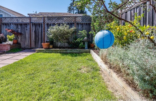 Eastside Santa Cruz House | 8th Avenue Beach Cottage