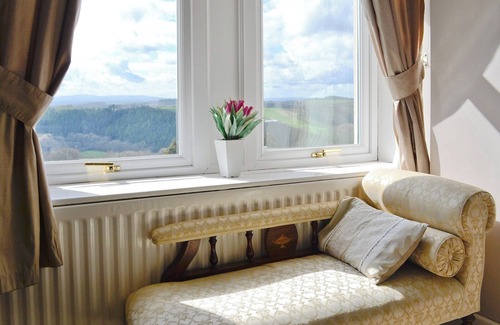 Winkleigh Cottage | 9 bedroom accommodation in Beaford, near Winkleigh
