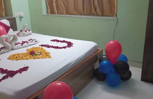 Sector V House | 9-bedroom building in fabulous Kolkata with WiFi, fitness room, AC