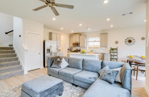 Hockley House | 9 Mi to Oil Ranch Family-Friendly Home with Yard