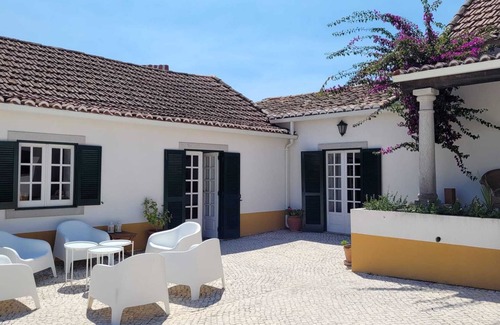Lourinha Villa | 9 min. from the beaches of the Silver Coast, charming quinta 5 bedrooms + pool