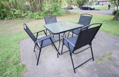 Southeast Raleigh House | 9 Mins From Downtown Free Parking Workspace
