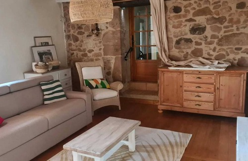 Najac Cottage | 95m² Ligal gîte 7 minutes from Najac!